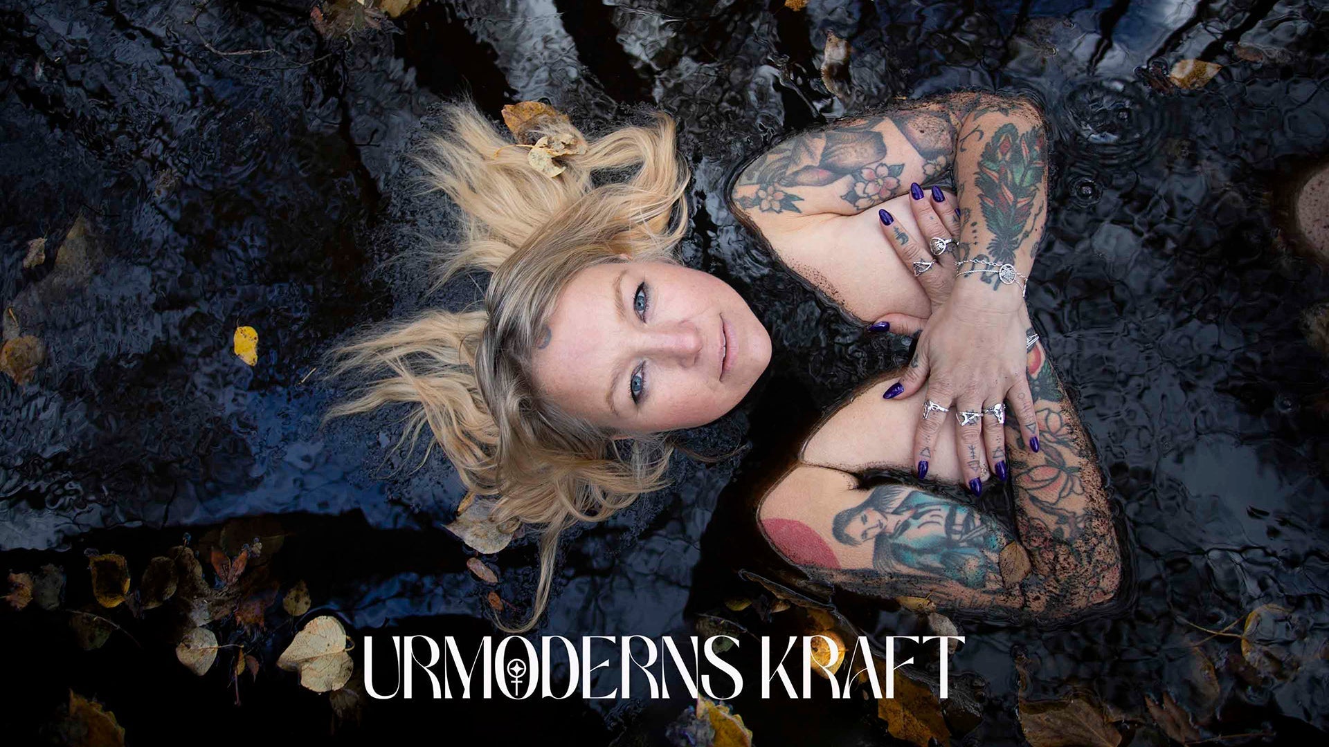 Urmoderns Kraft – handgjorda smycken i silver och guld inspirerade av kvinnokraft.