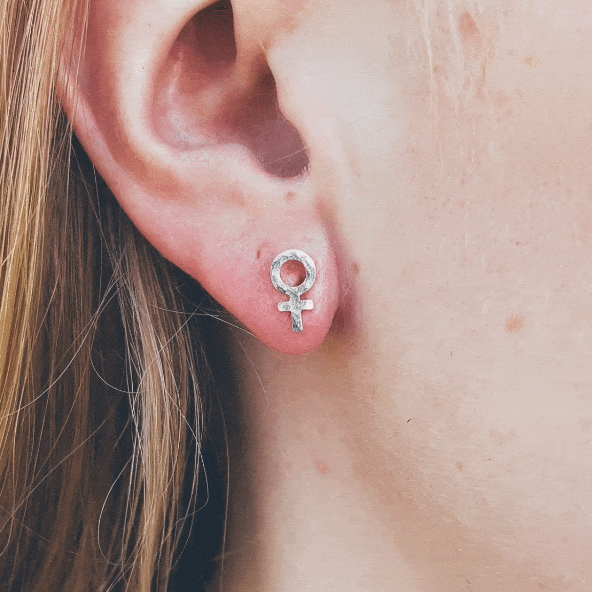 Mary Små Hamrade Örhängen