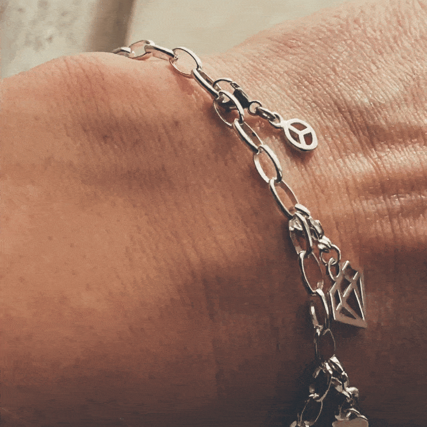 189589653-origpic-6a243c_a824d478-37e0-4177-9e94-59e81b1b7942.gif