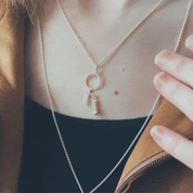 Matriarkat hängsmycke silver