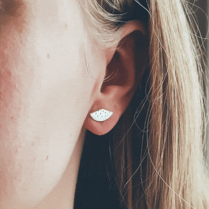 Vattenmelon örhänge i silver från Feministsmeden