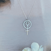 Stort mamma hängsmycke i silver