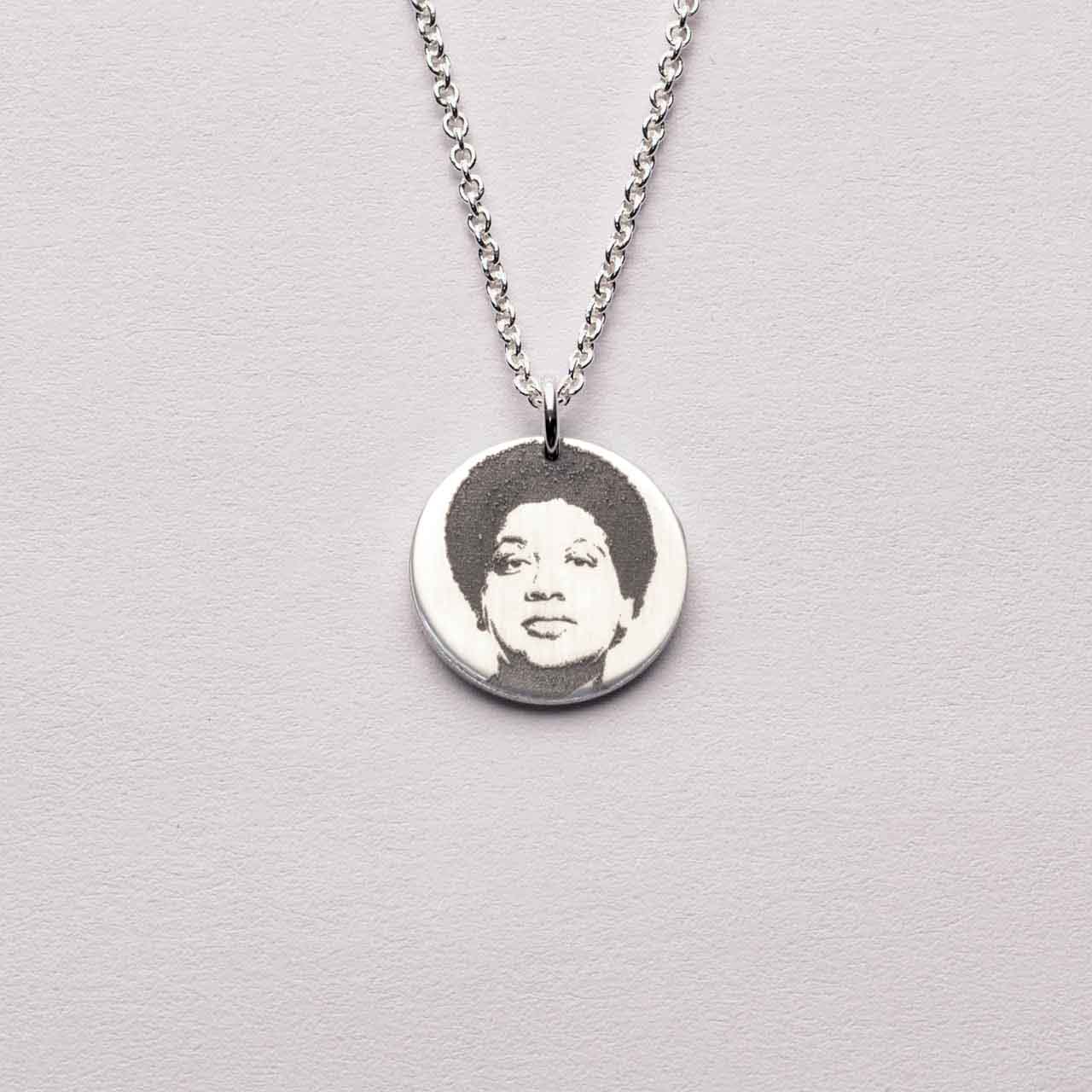 Audre Förebild Hängsmycke - Feministsmeden