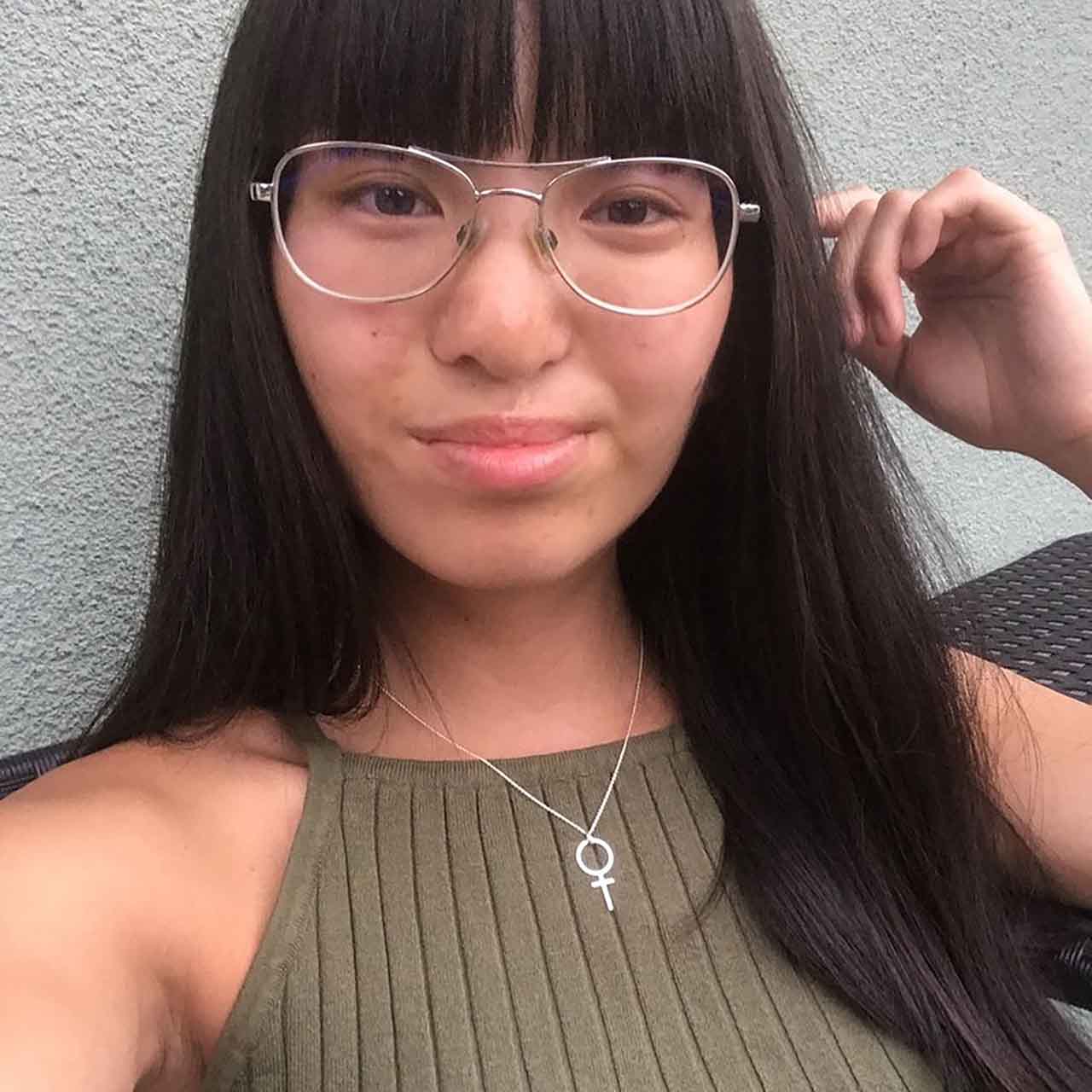 Betty Feministhänge - Feministsmeden