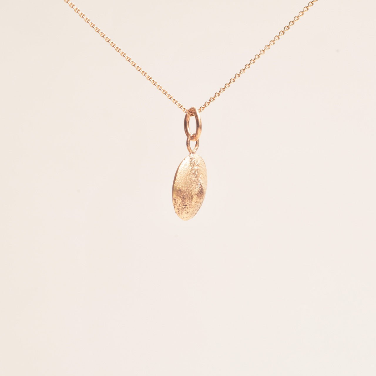 Bröstvårta Mini 18k - Feministsmeden