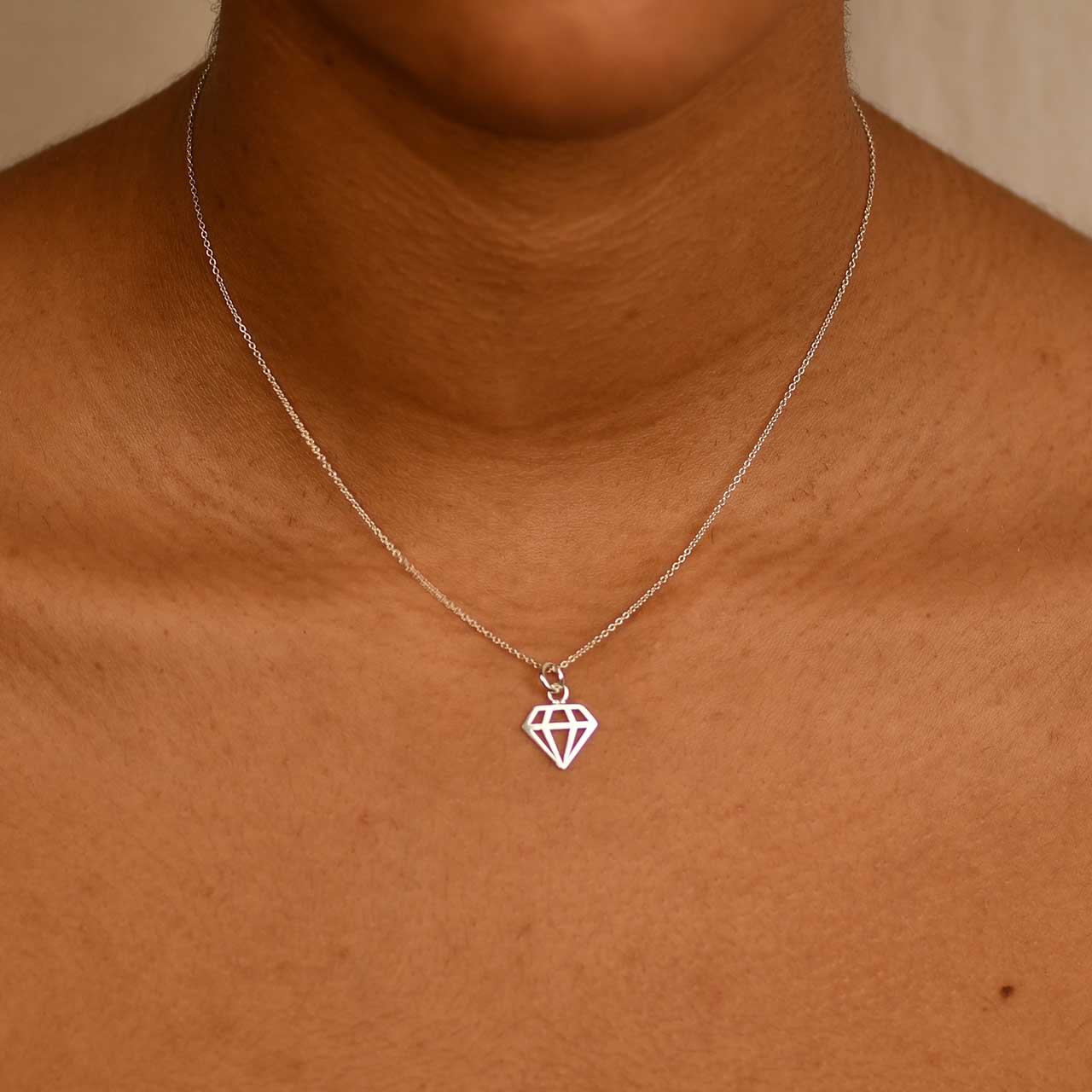 Diamant Hänge - Feministsmeden