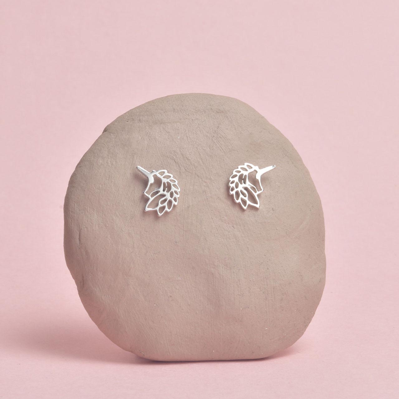 Enhörning Studs - Feministsmeden