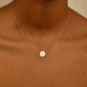 Graverat Personligt Litet Hänge 18k - Feministsmeden