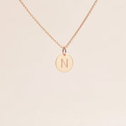 Graverat Personligt Litet Hänge 18k - Feministsmeden