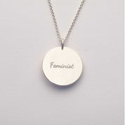 Graverat Stort Hänge - Feministsmeden