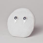 Hematit Susan B Studs - Feministsmeden