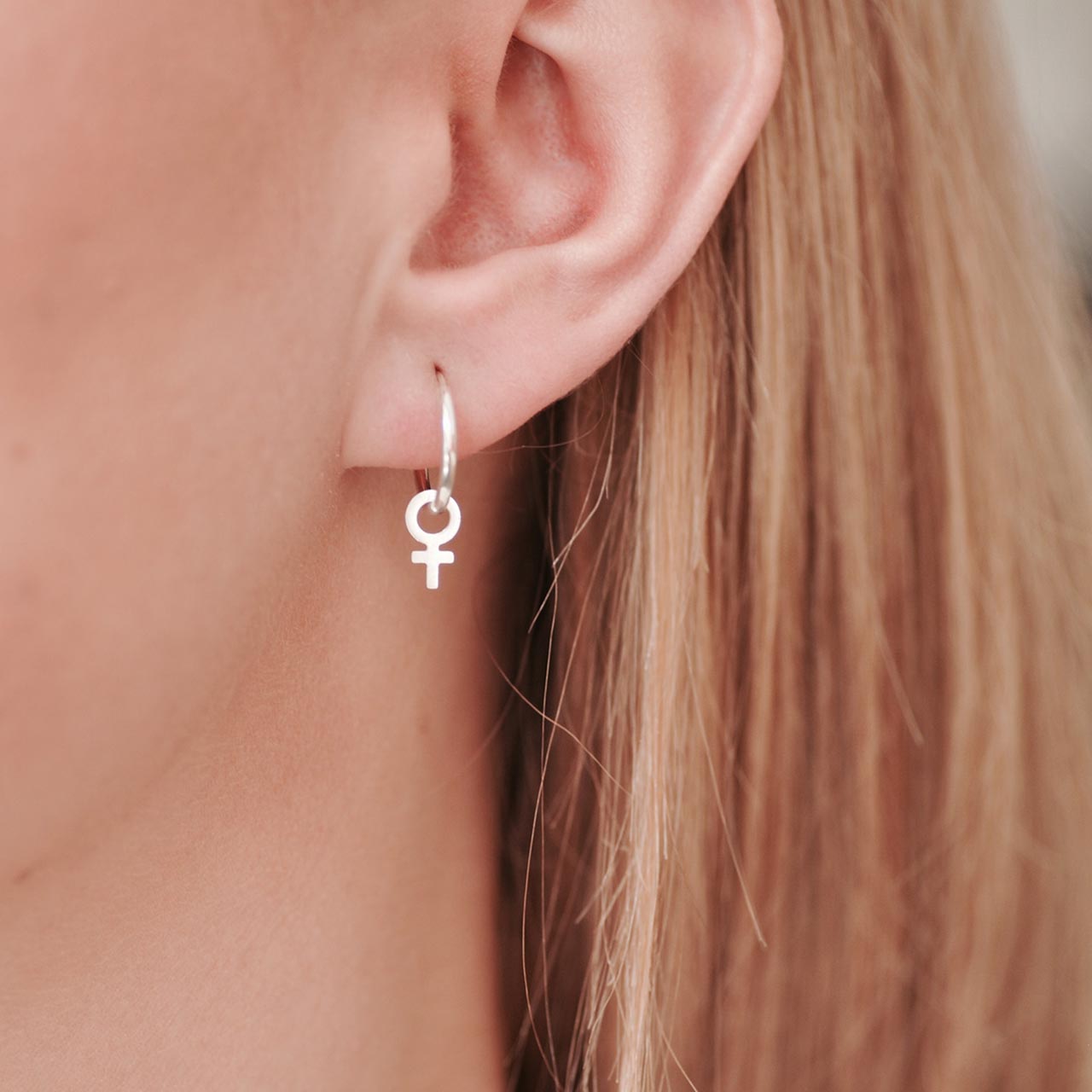 Hoop Feminist Mini 14mm ø - Feministsmeden