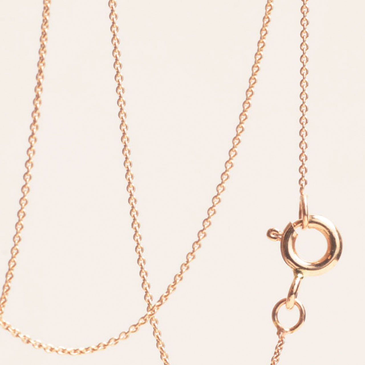 Kedja 0,8mm ø 18k guld - Feministsmeden