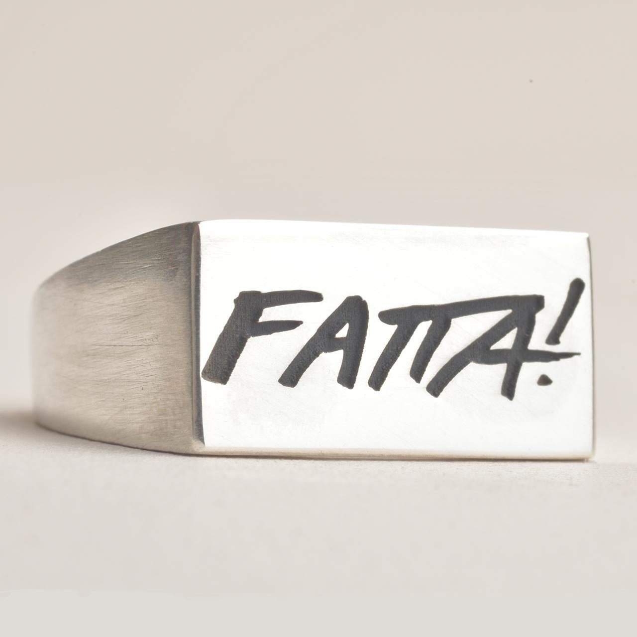 Klackring FATTA - Feministsmeden