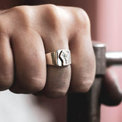 Klackring Robin - Feministsmeden