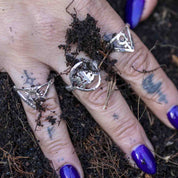 KVINNORING - Feministsmeden