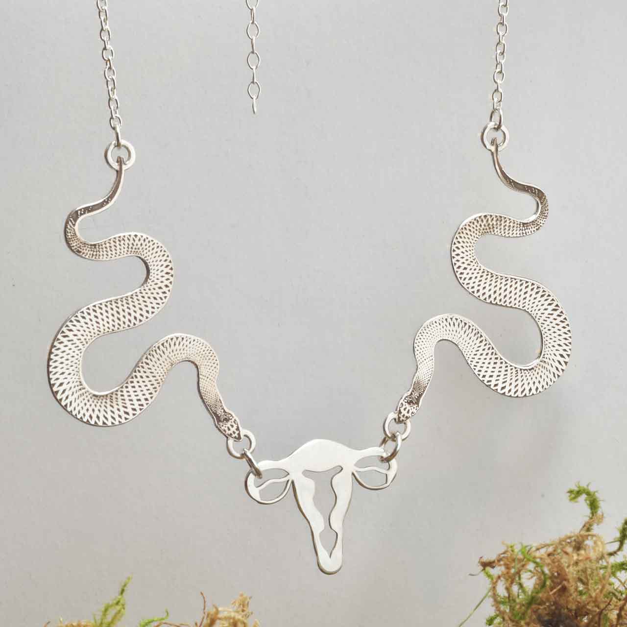 LIVETS VÄKTARE HALSBAND - Feministsmeden