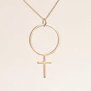 Lucía Feministhänge 18k guld - Feministsmeden