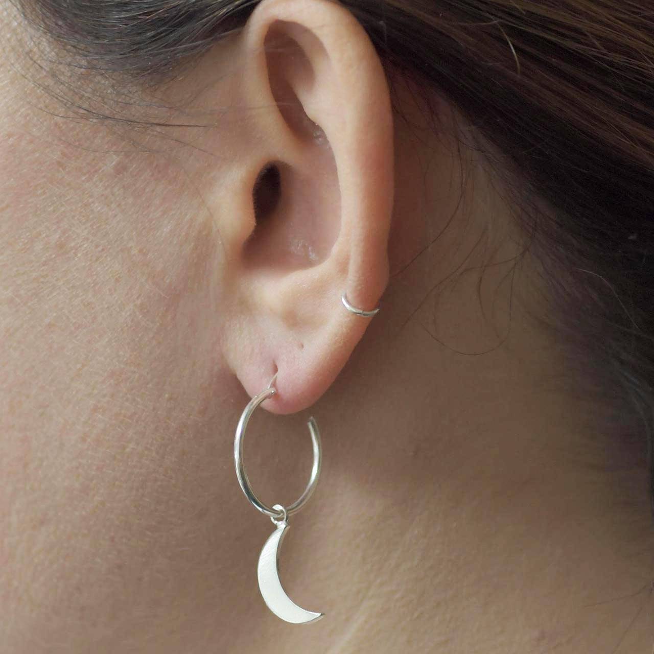 Luna Stor Hoop Örhängen - Feministsmeden