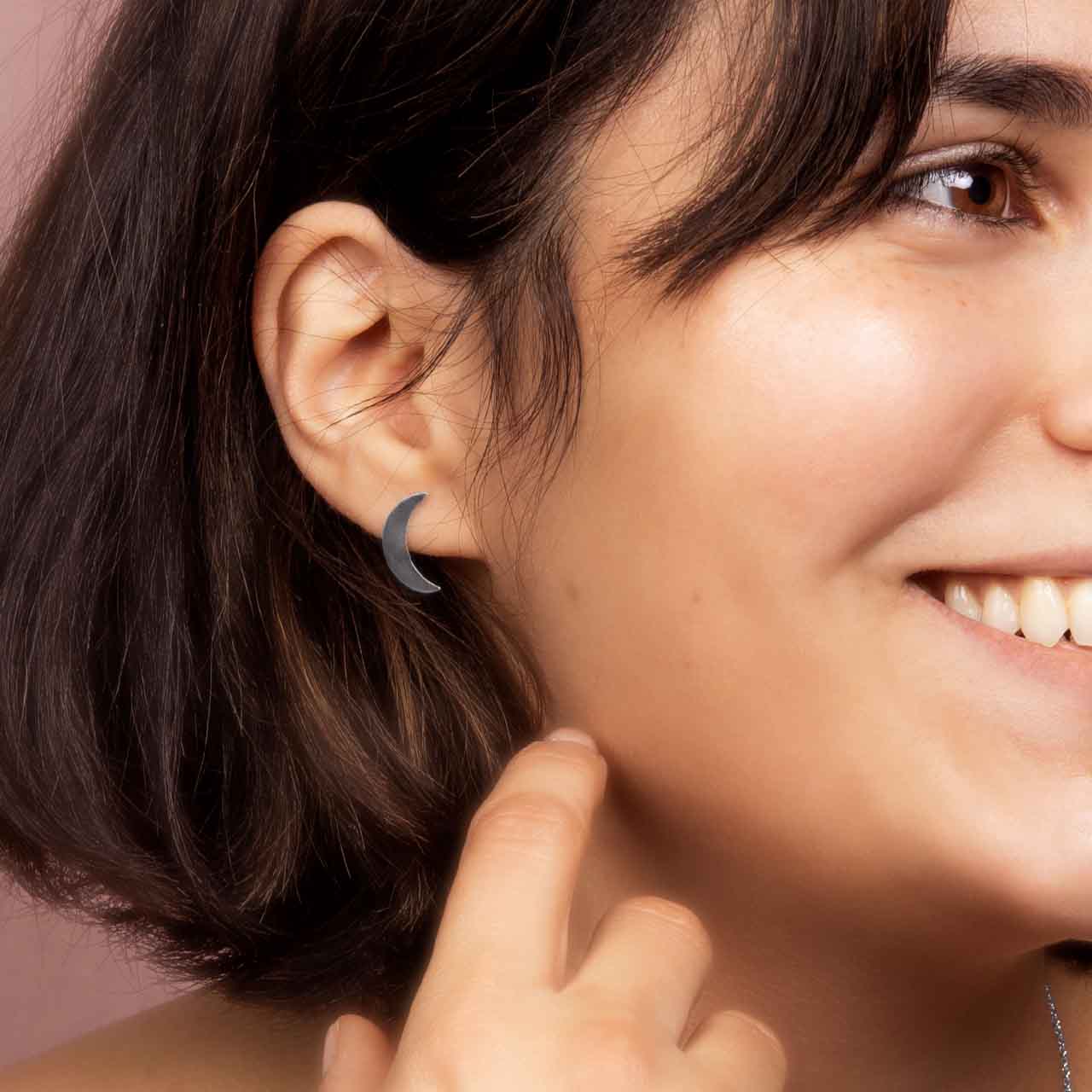 Luna Stor Örhängen - Feministsmeden