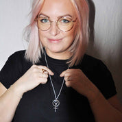 Mamma Stort hängsmycke - Feministsmeden