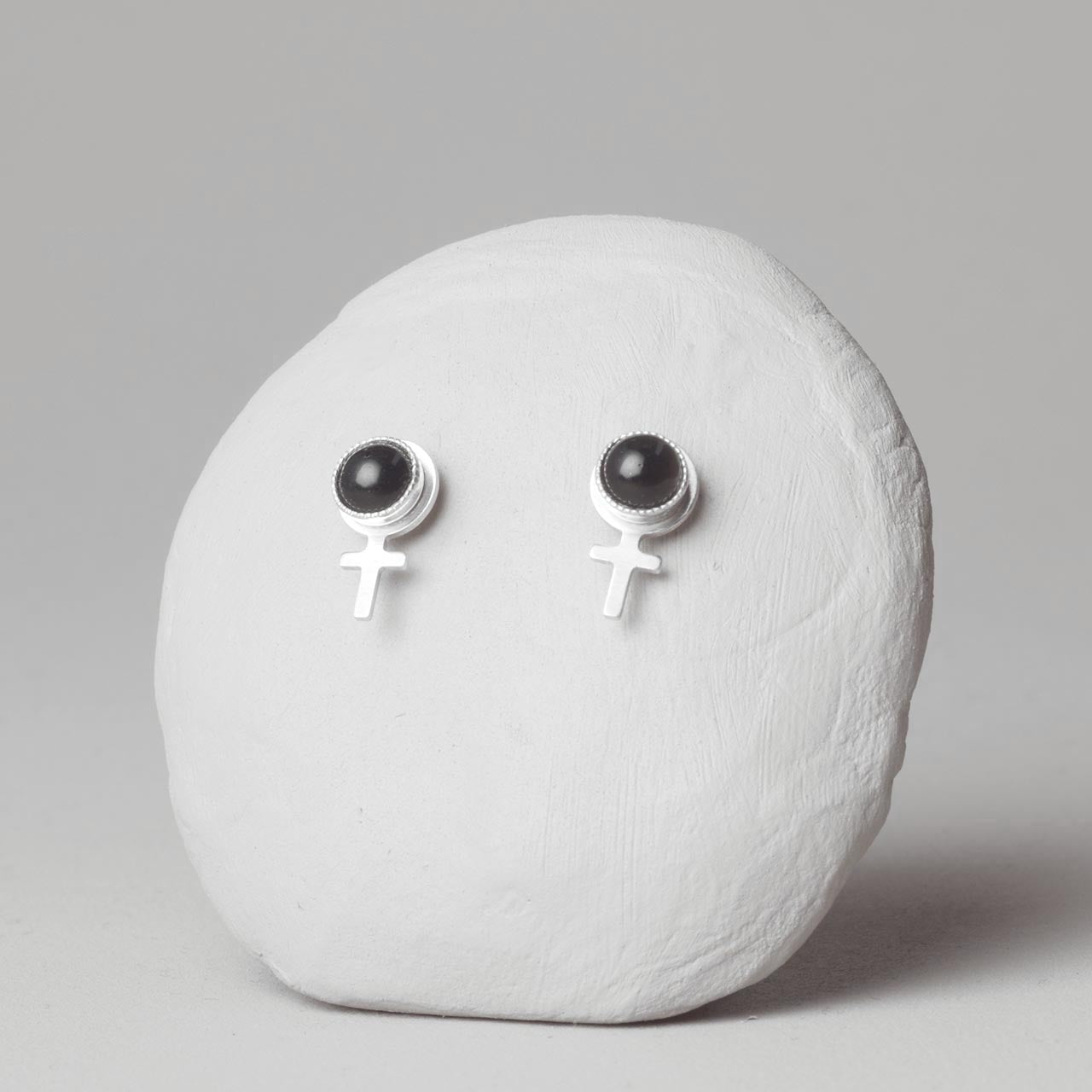 Onyx Susan B Studs - Feministsmeden