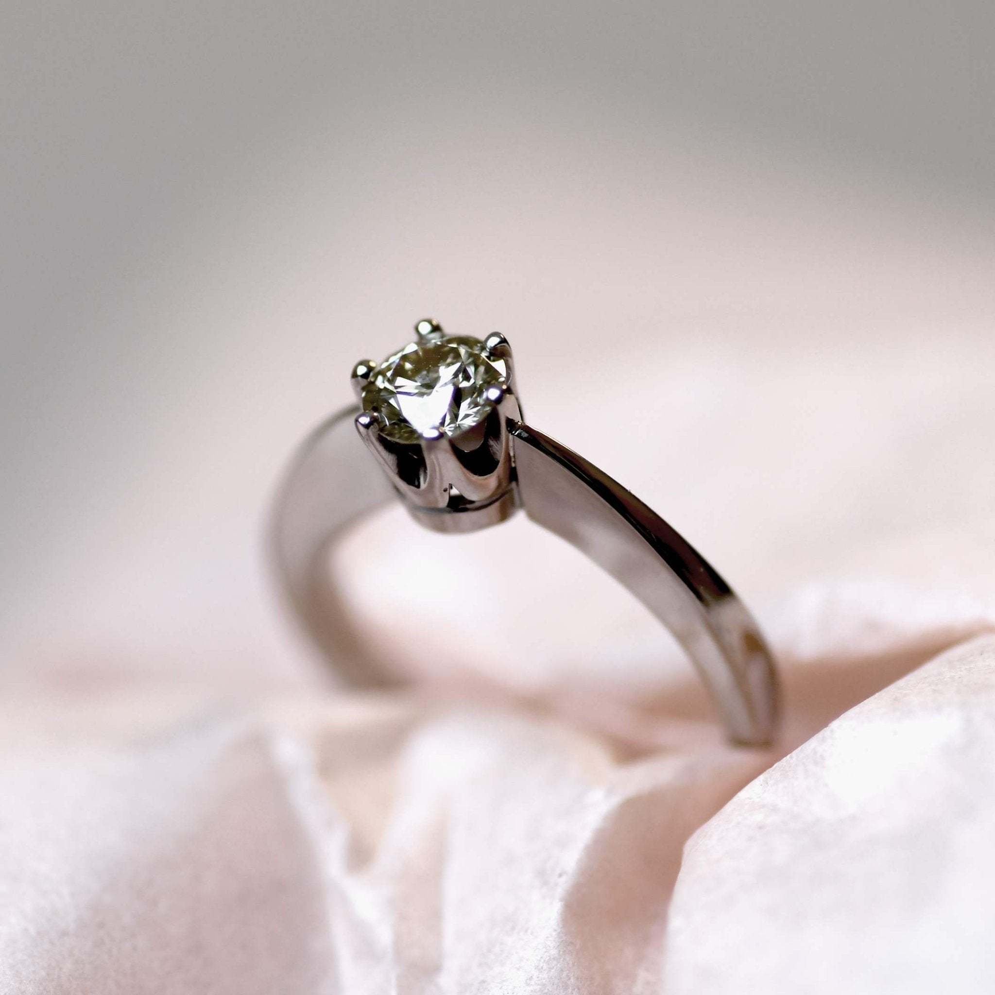 REBECKA - Feministsmeden