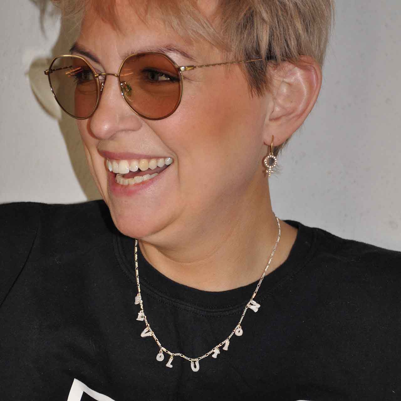 Revolution Hippie - Feministsmeden