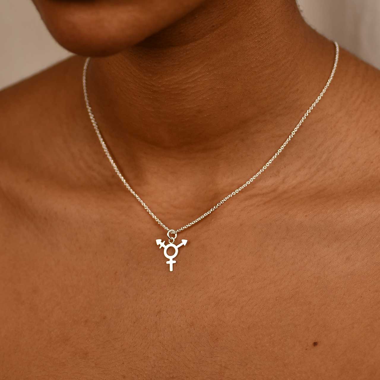 Rita Liten Transsymbol Hänge - Feministsmeden