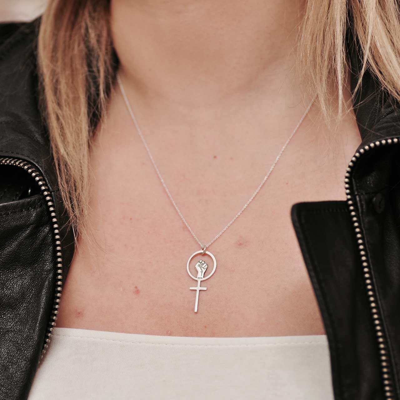 Robin Feministhänge - Feministsmeden