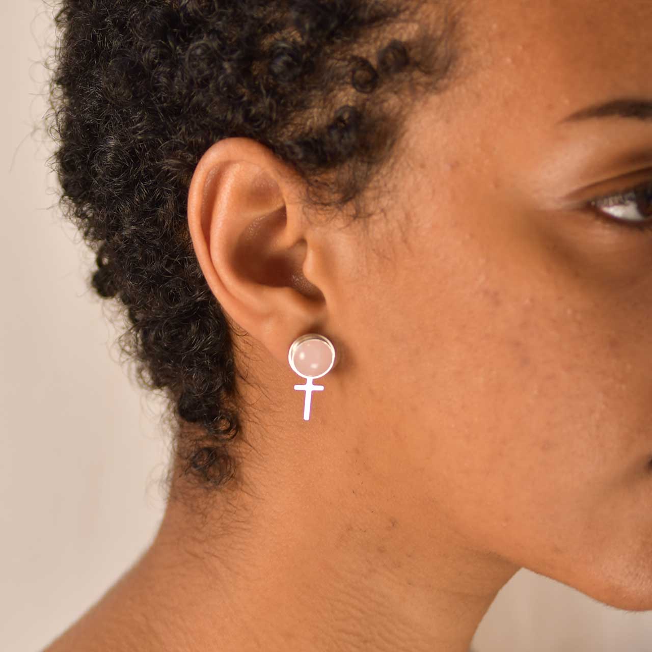 Rosenkvarts Betty Studs - Feministsmeden