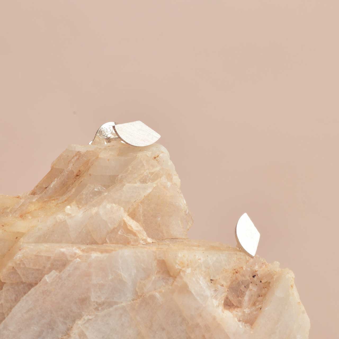 Silverskärva studs - Feministsmeden