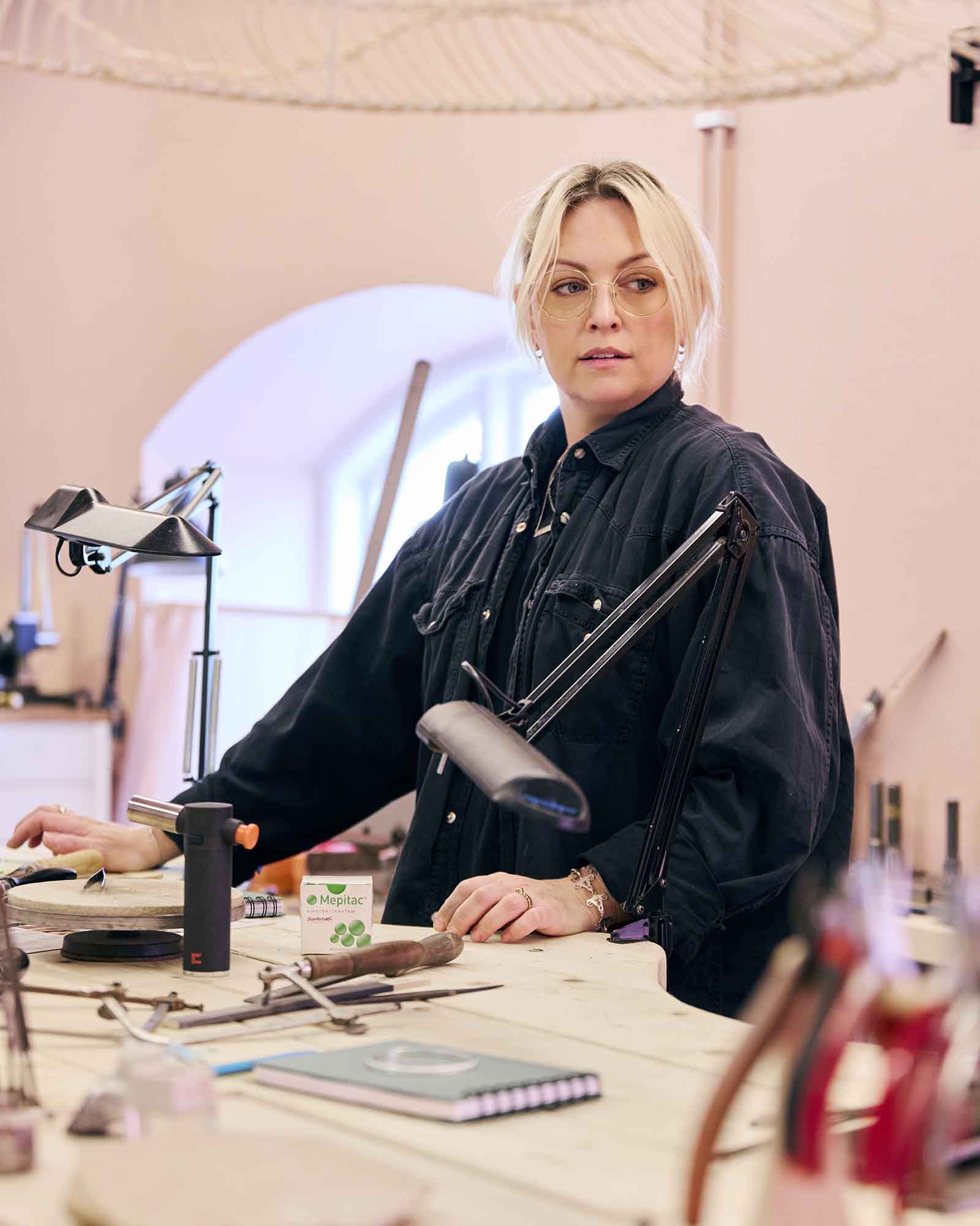 Silversmideskurs i Smedjan Kurs - Feministsmeden