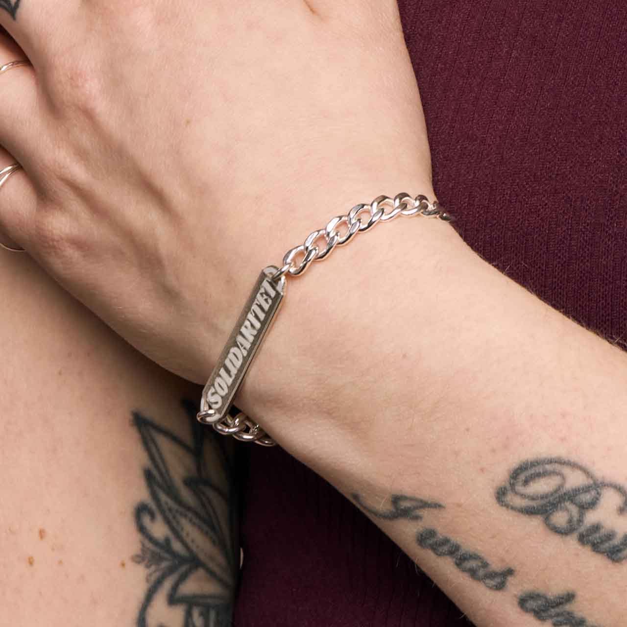 Solidaritet armband - Feministsmeden
