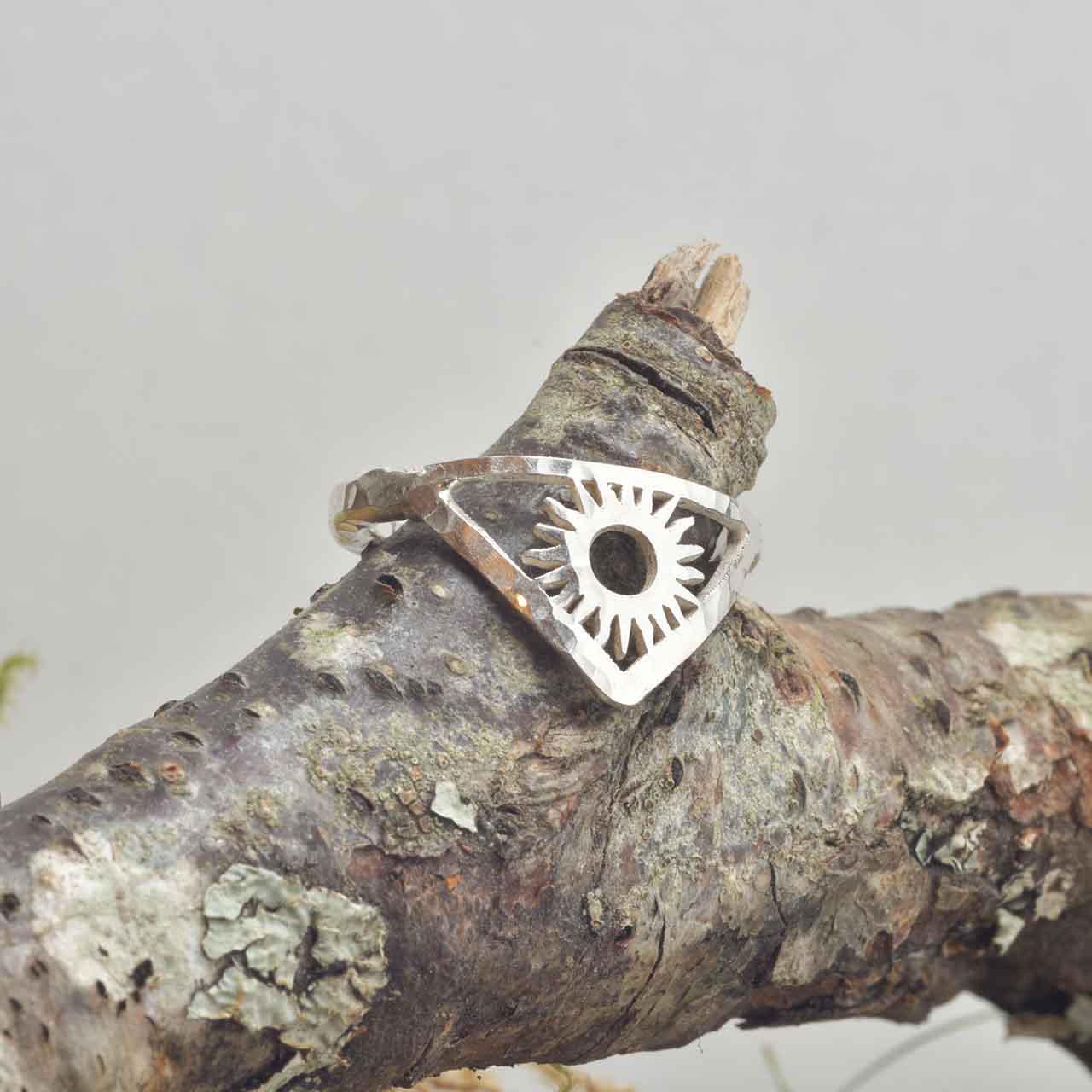 SOLRING - Feministsmeden