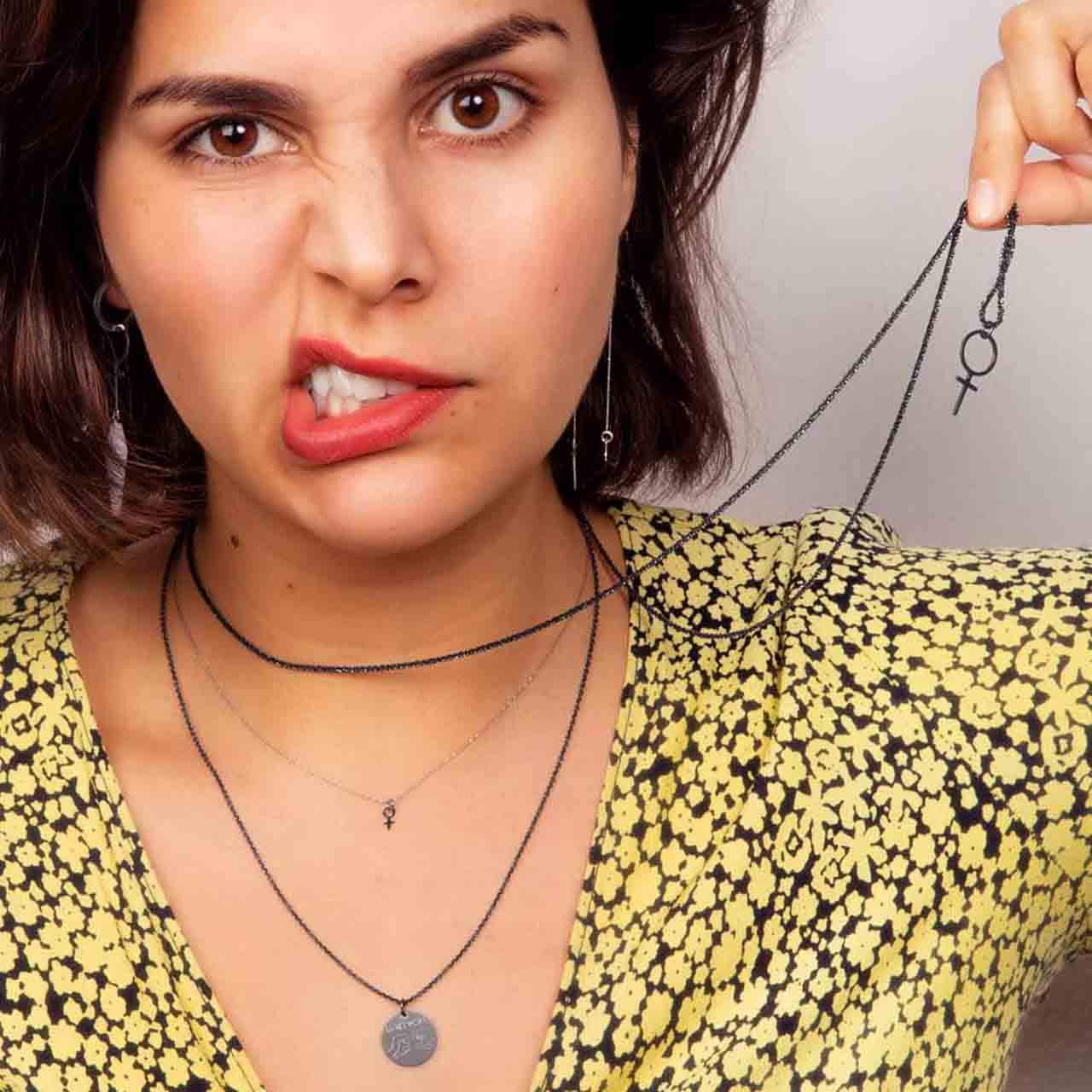 Sophie Svartoxiderat hänge - Feministsmeden