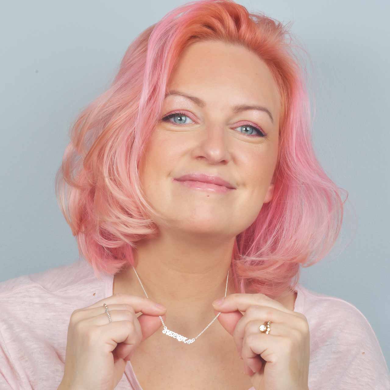 Systerskap - Feministsmeden