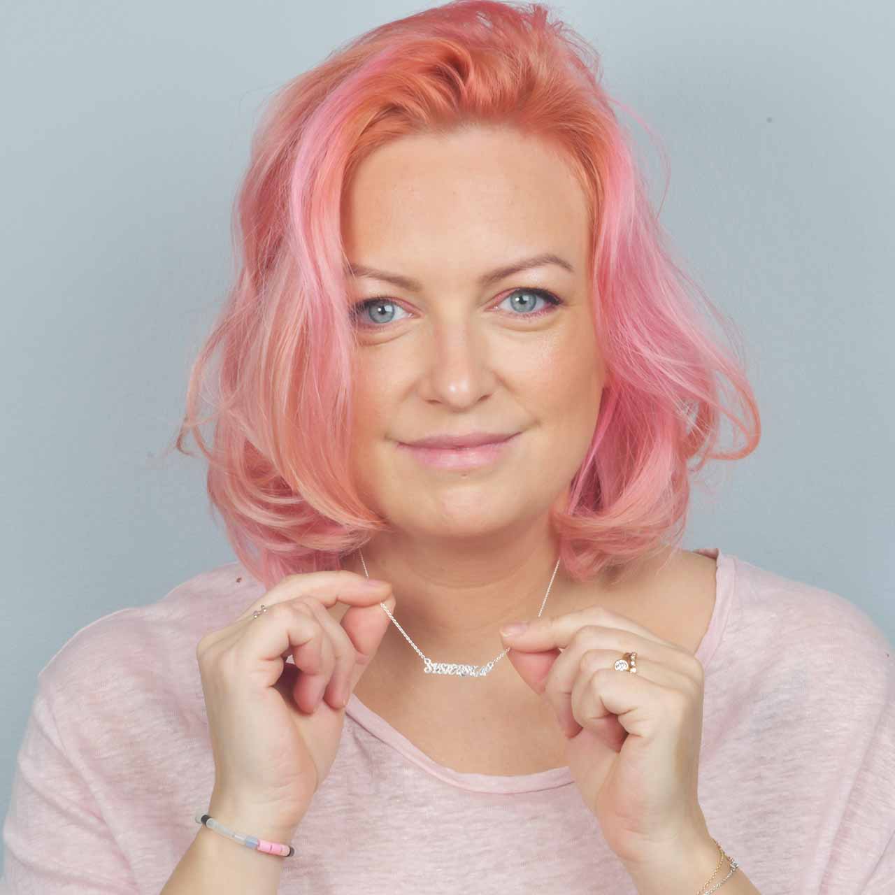 Systerskap - Feministsmeden