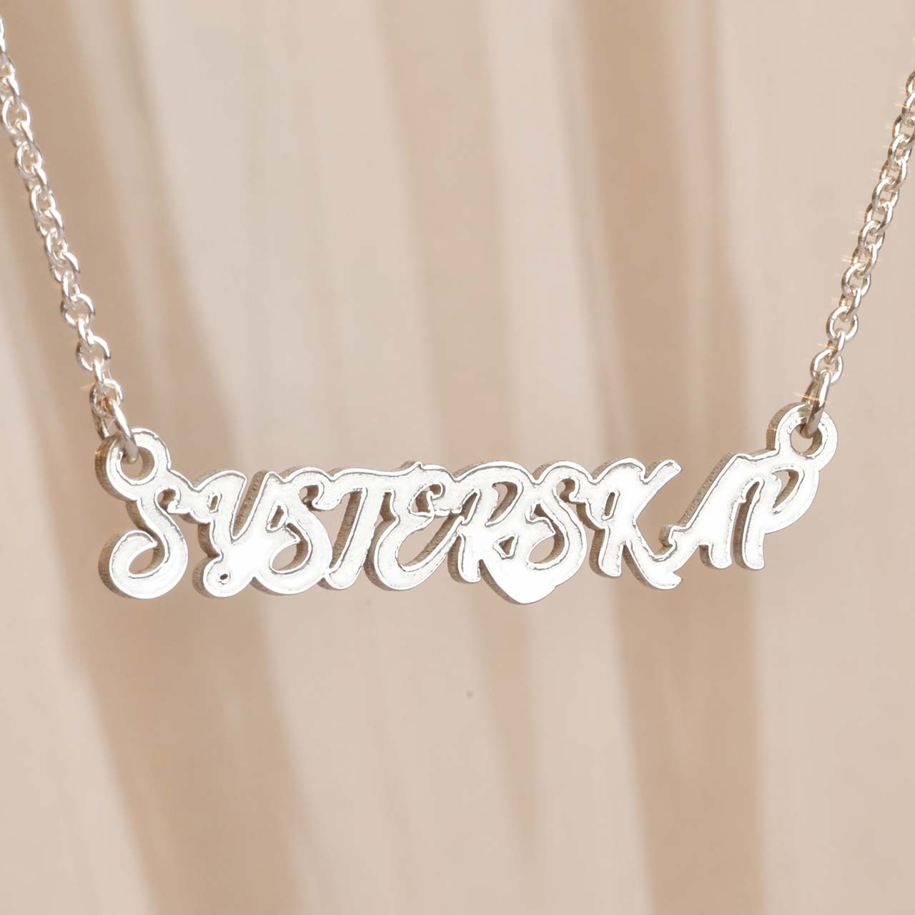 Systerskap - Feministsmeden