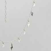 TRIADENS STYRKA HALSBAND - Feministsmeden