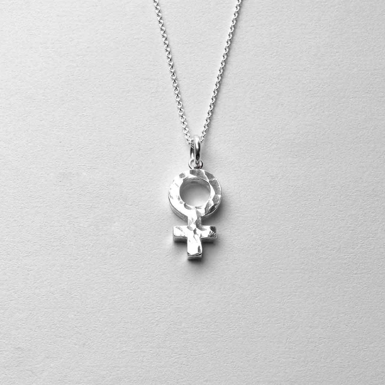 Zofia Feministhänge - Feministsmeden